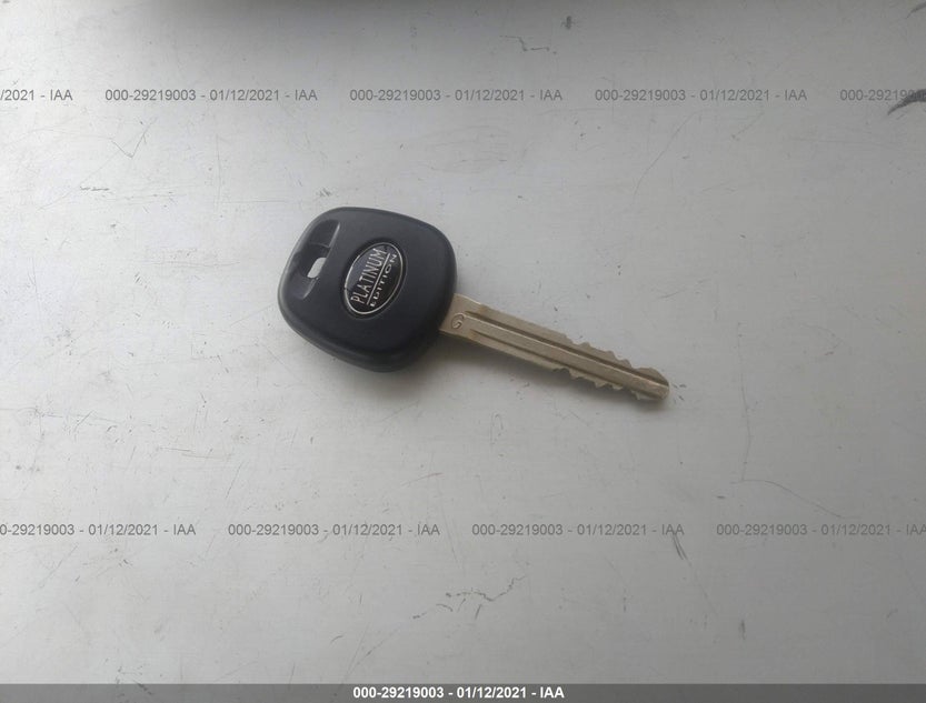 4T4BF3EK6BR182092