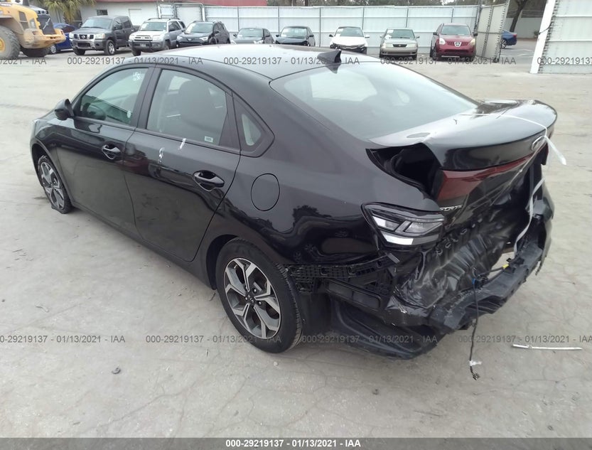 3KPF24AD8LE142010