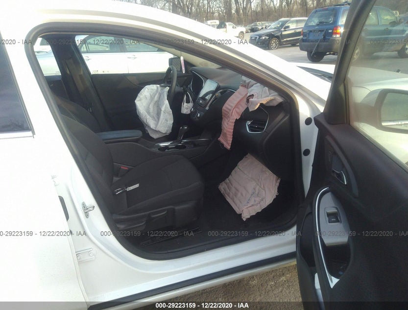 1G1ZD5ST9KF160306