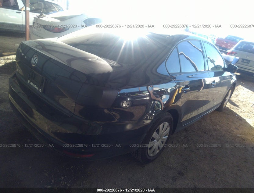 3VW2K7AJ4FM414565