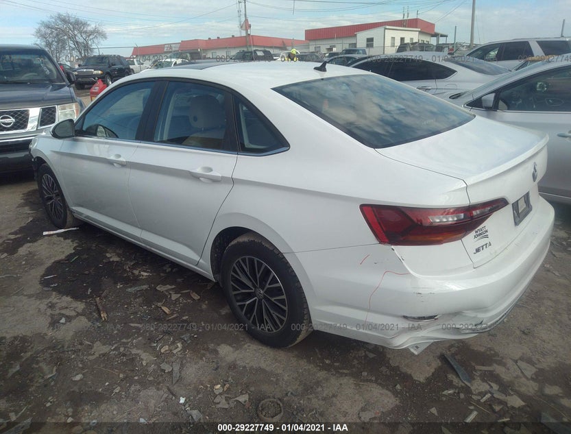 3VWCB7BU9KM275783