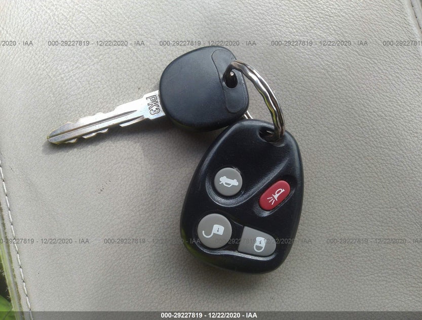 1G6KD54Y85U210083