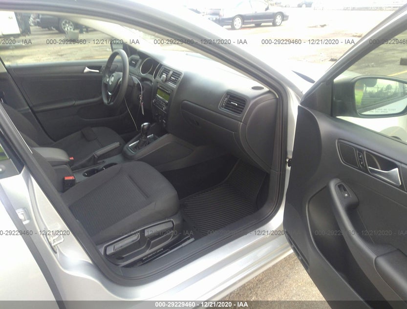 3VW2K7AJ6FM311955