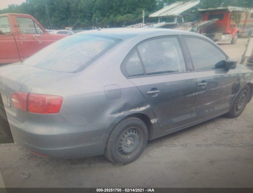 3VW2K7AJ2BM380555
