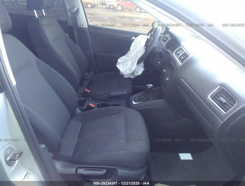 3VW2K7AJ4CM329799