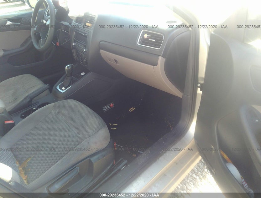 3VW2K7AJ5EM302632
