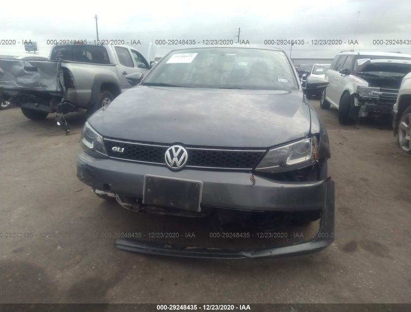 3VW4T7AJXEM246421
