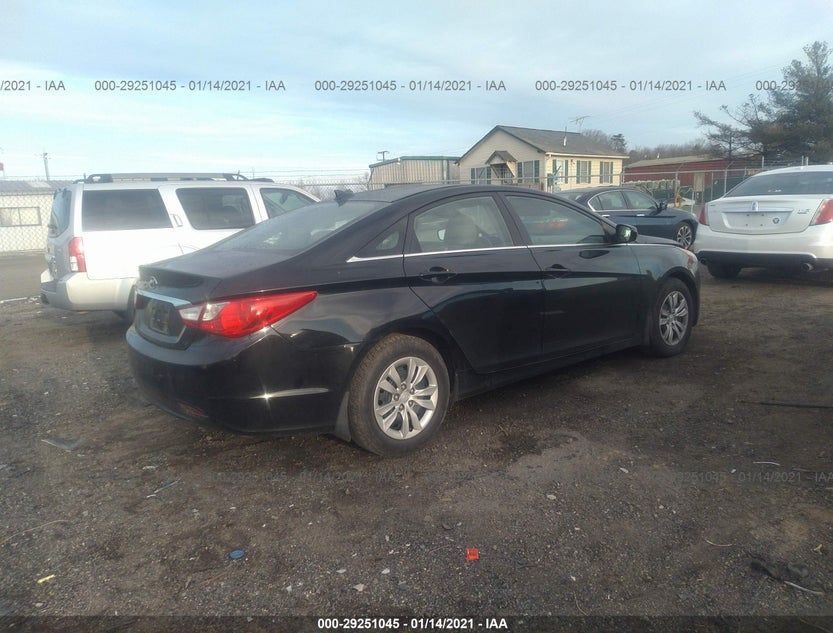 5NPEB4AC6DH557987