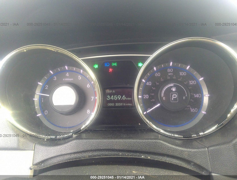 5NPEB4AC6DH557987