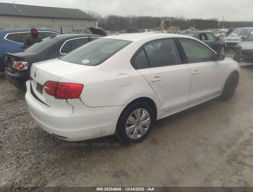 3VW1K7AJXCM352998