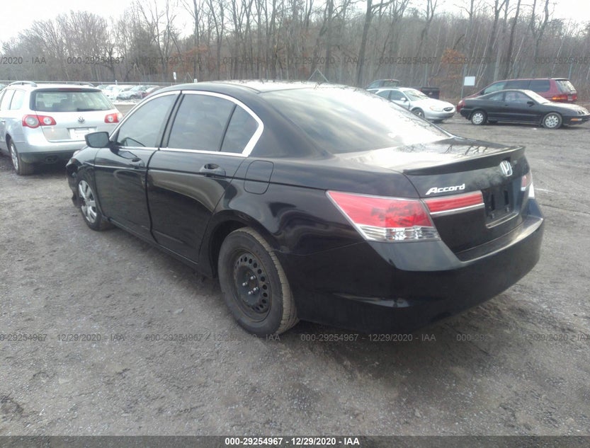 1HGCP2F30CA184930