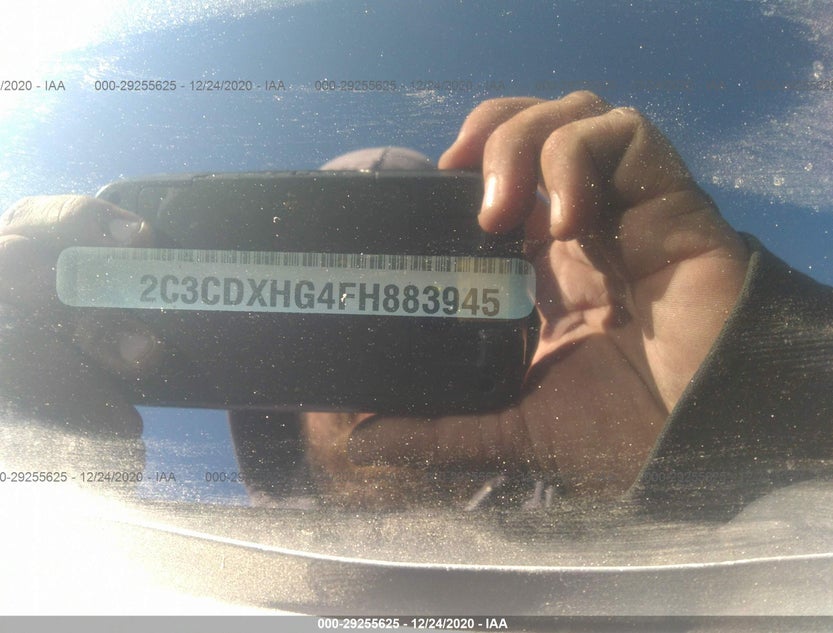 2C3CDXHG4FH883945
