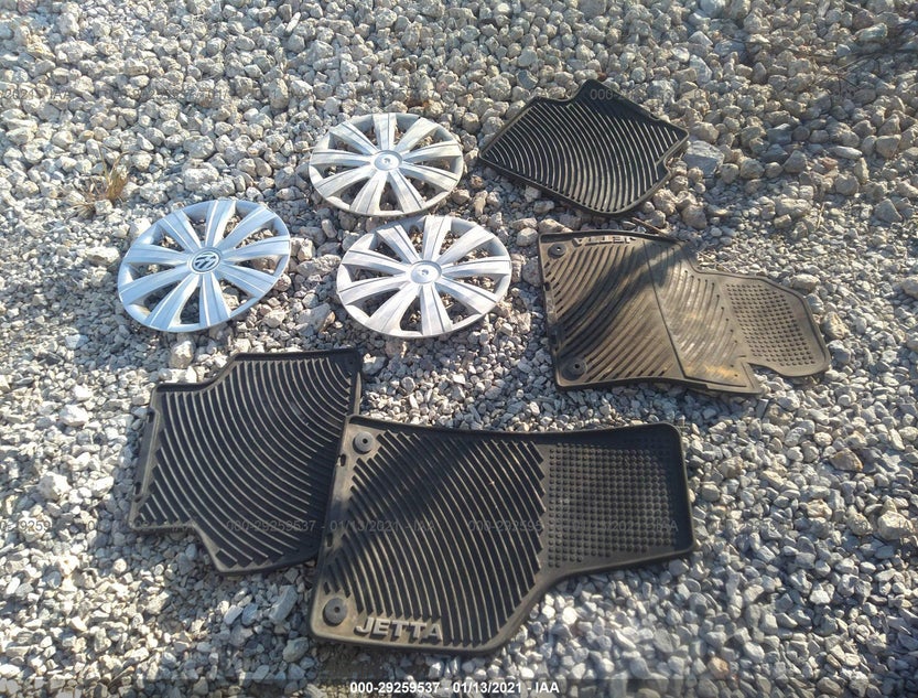 3VW2K7AJ7CM364143