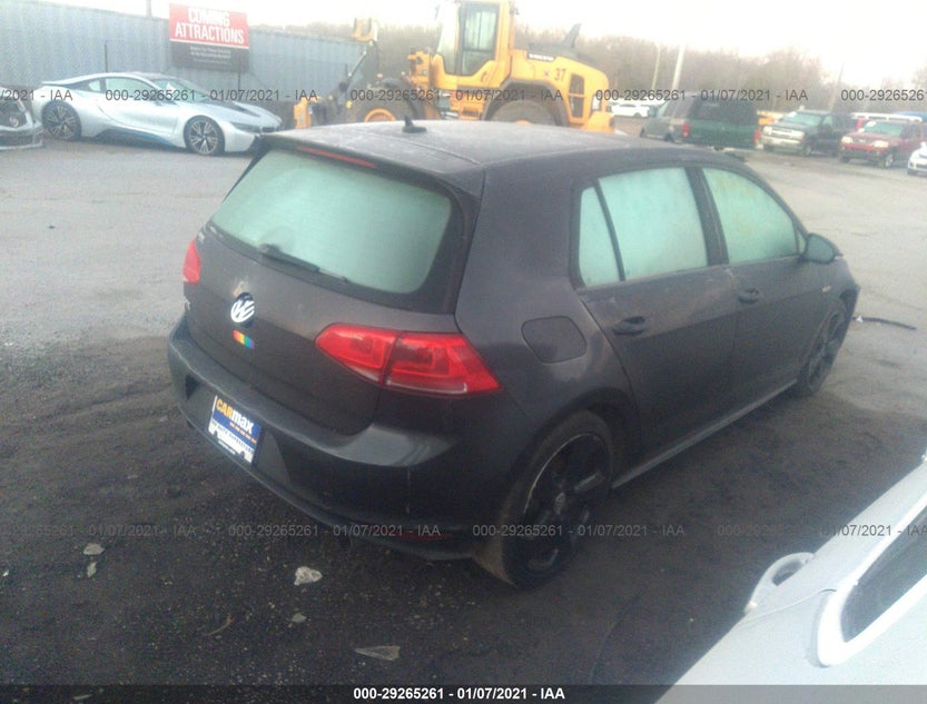 3VW4T7AU5GM031896
