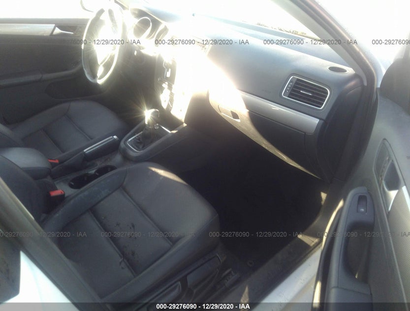 3VWDB7AJ1JM230993