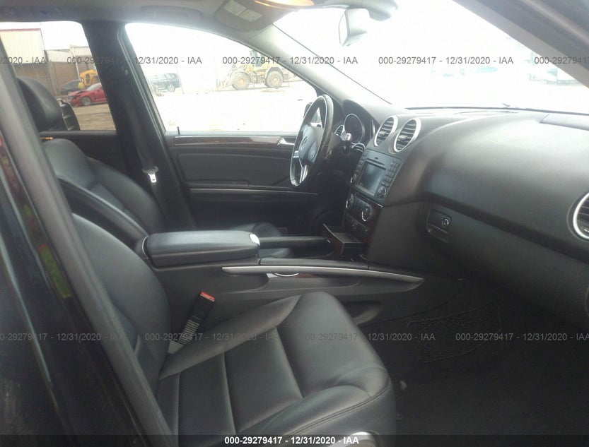 4JGBB7CB0AA590149
