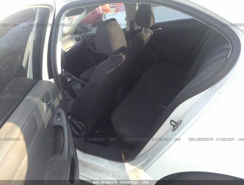 3VW2K7AJ7CM382772