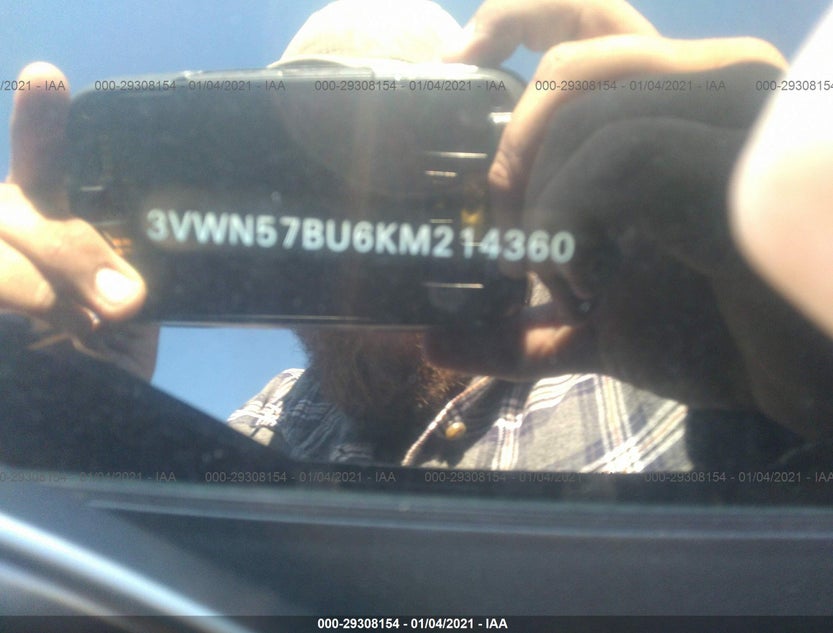 3VWN57BU6KM214360