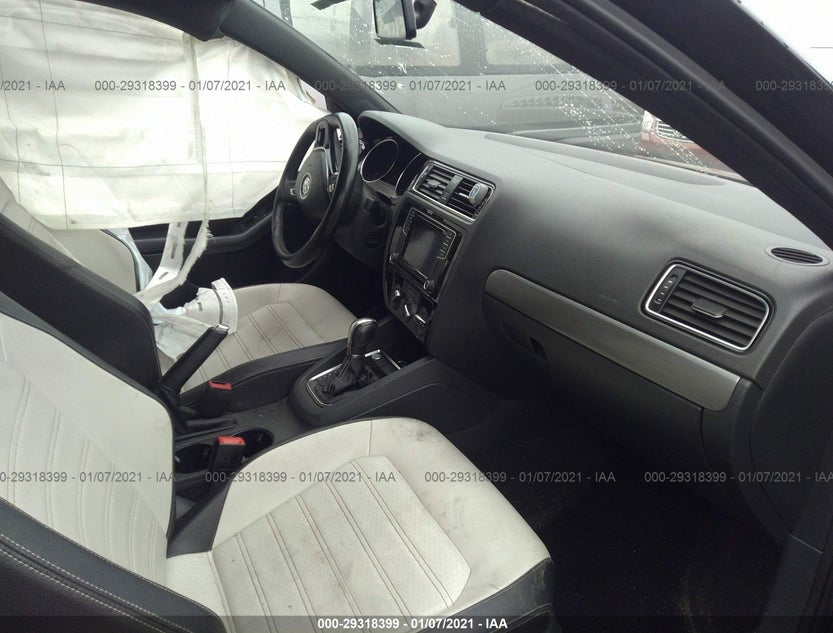 3VWD17AJ4GM232720