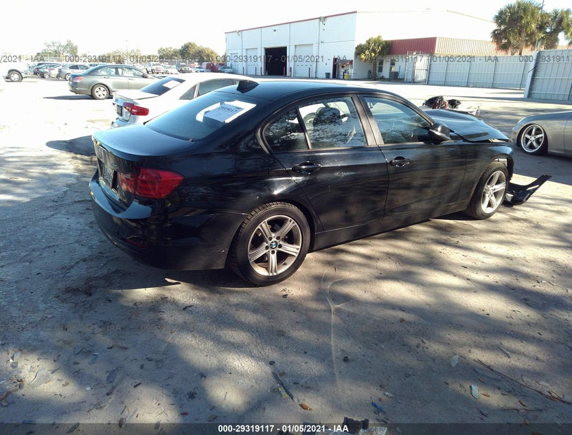WBA3B1C58EK131500