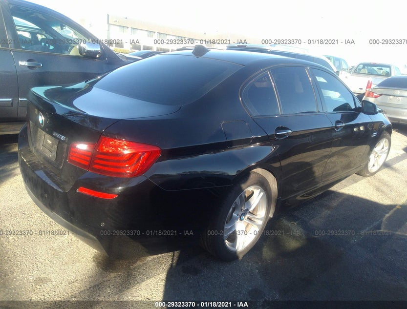WBA5A5C50GG351500