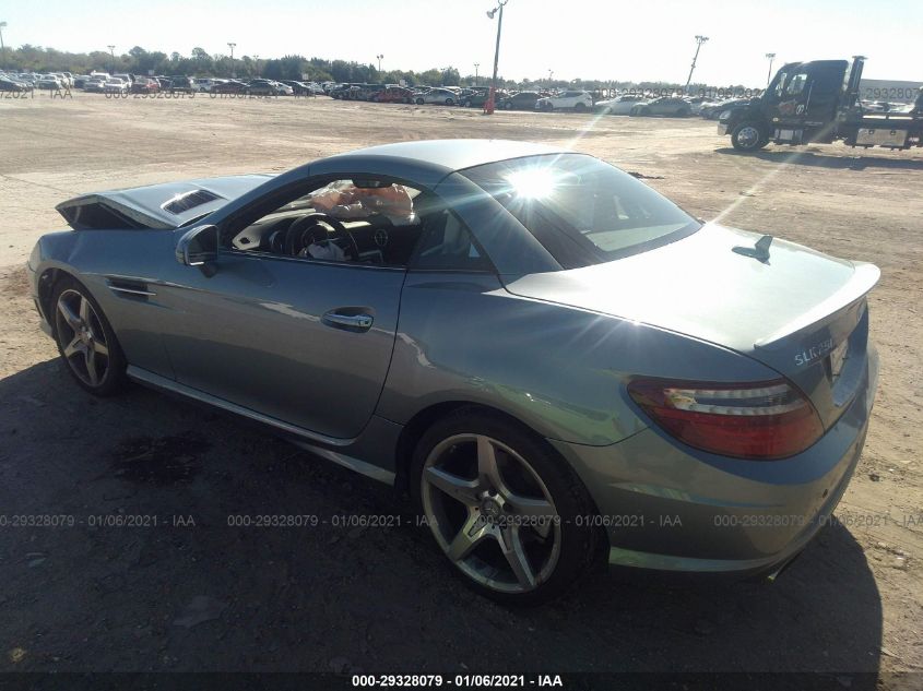 VIN WDDPK4HA3DF060683 2013 Mercedes-Benz SLK-Class,... no.3