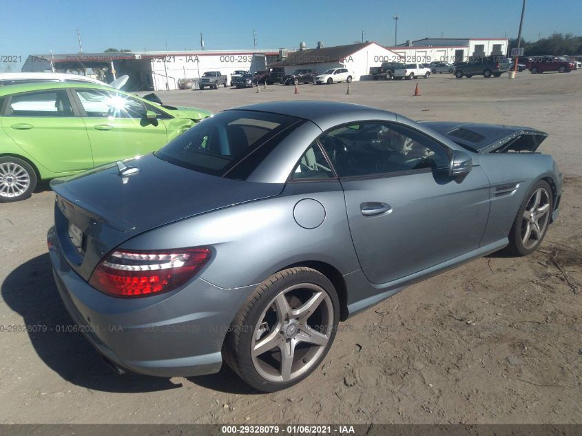 VIN WDDPK4HA3DF060683 2013 Mercedes-Benz SLK-Class,... no.4