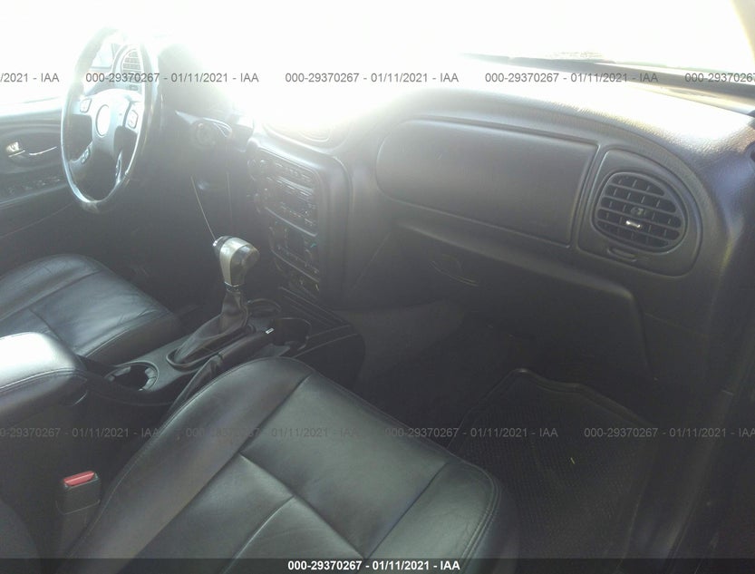 1GNDT13S552276107