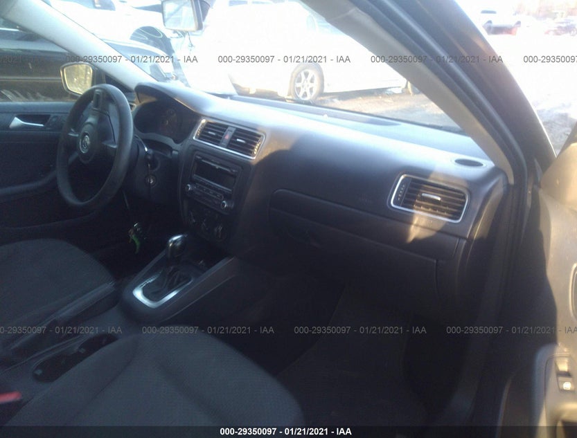 3VW2K7AJ1DM431207