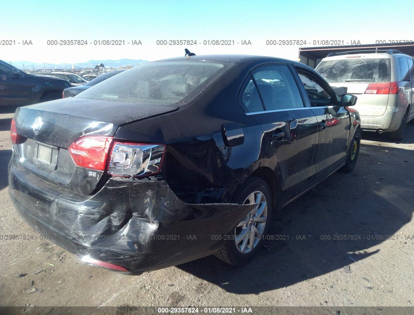 3VWD07AJ5EM382643