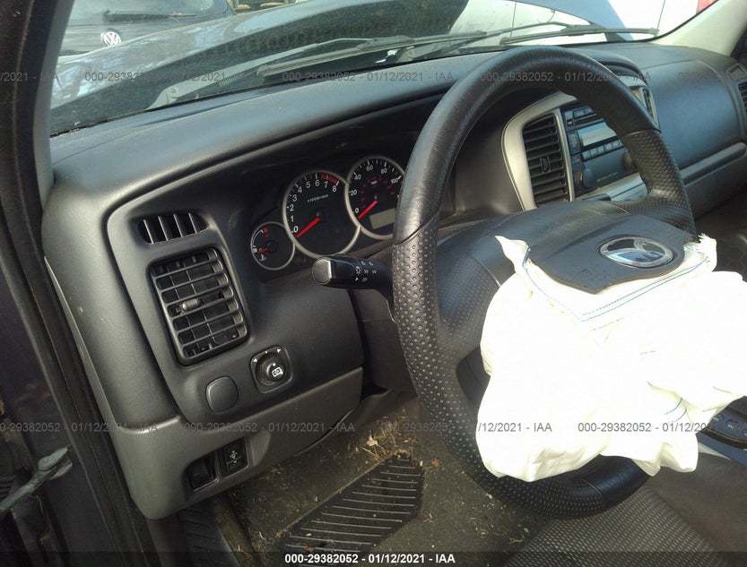 4F2CZ94165KM61127