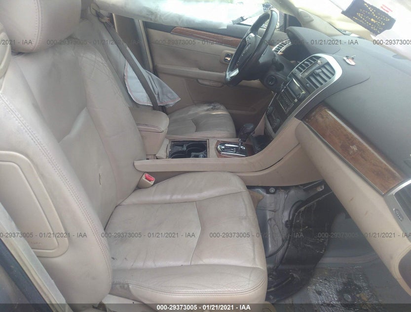 1GYEE637680101486