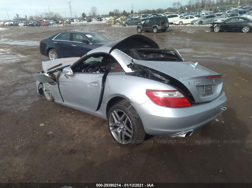 VIN WDDPK4HA2FF104725 2015 Mercedes-Benz SLK-Class,... no.3