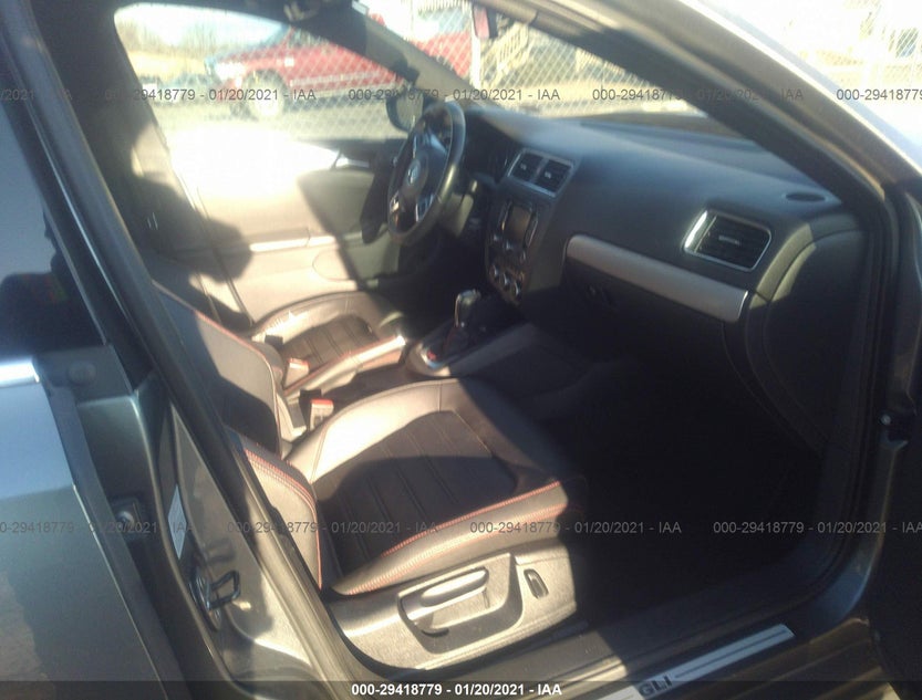 3VW4A7AJ4DM220272