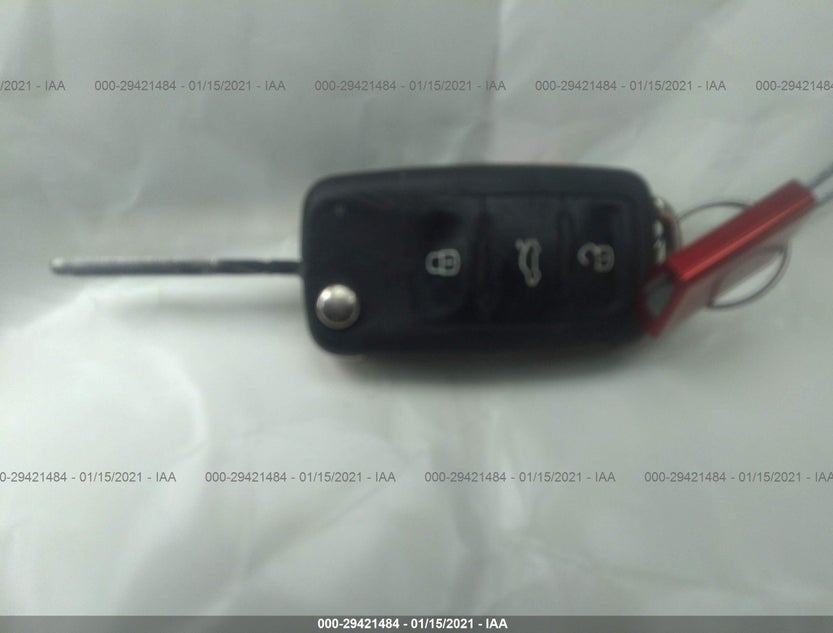 3VW2K7AJ0BM117576