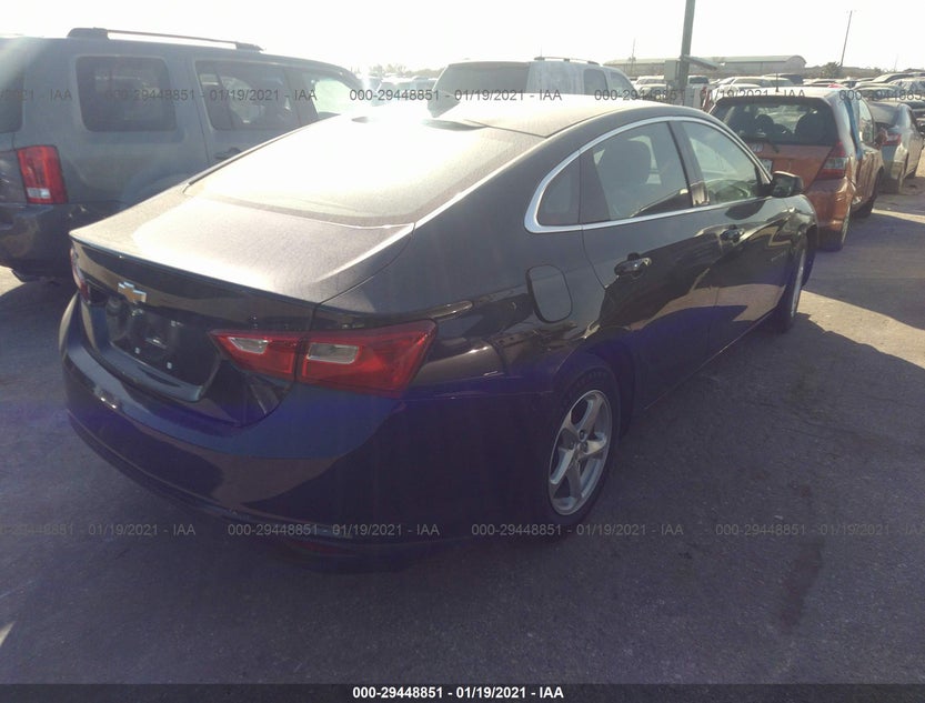 1G1ZB5ST1JF233057