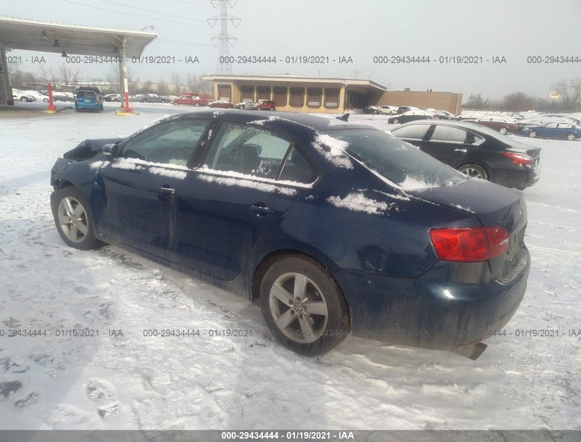 3VW3L7AJXBM024548