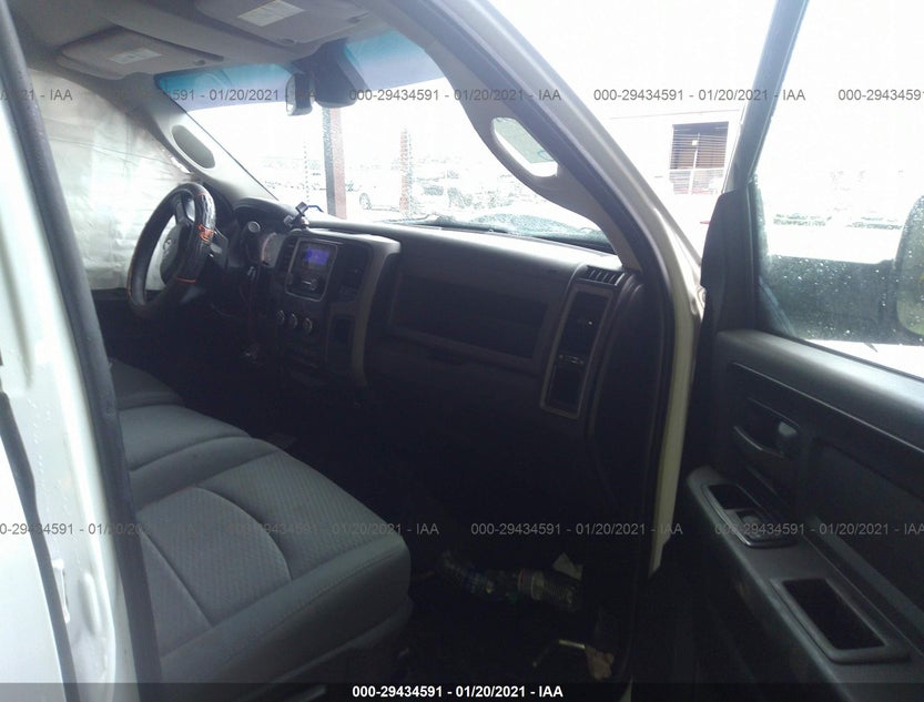 3C6UR4HL1FG551708