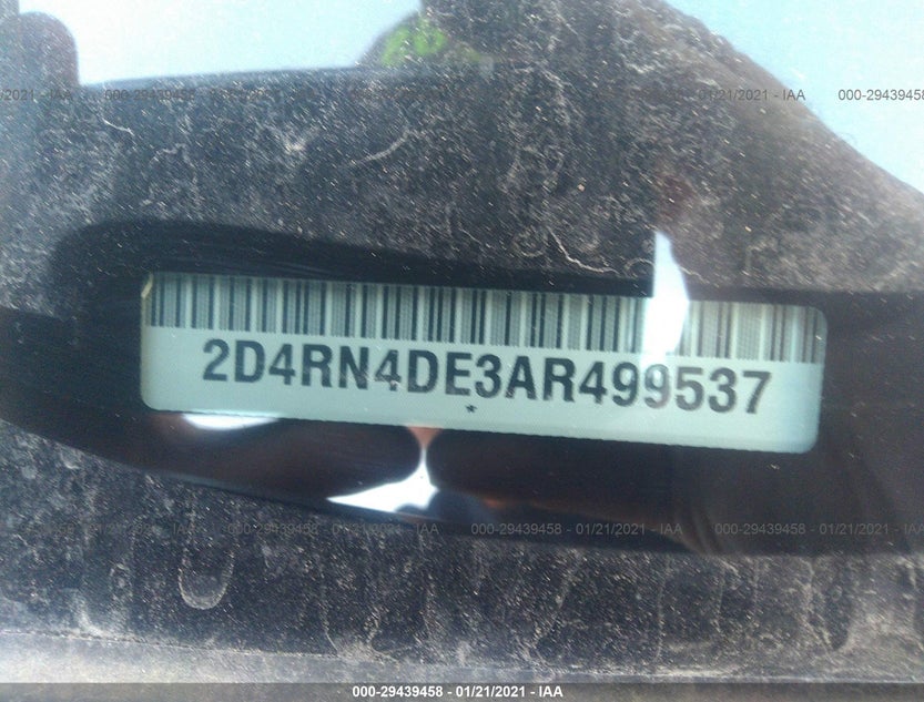 2D4RN4DE3AR499537