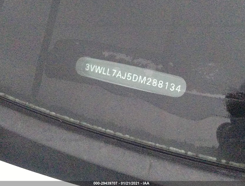 3VWLL7AJ5DM288134