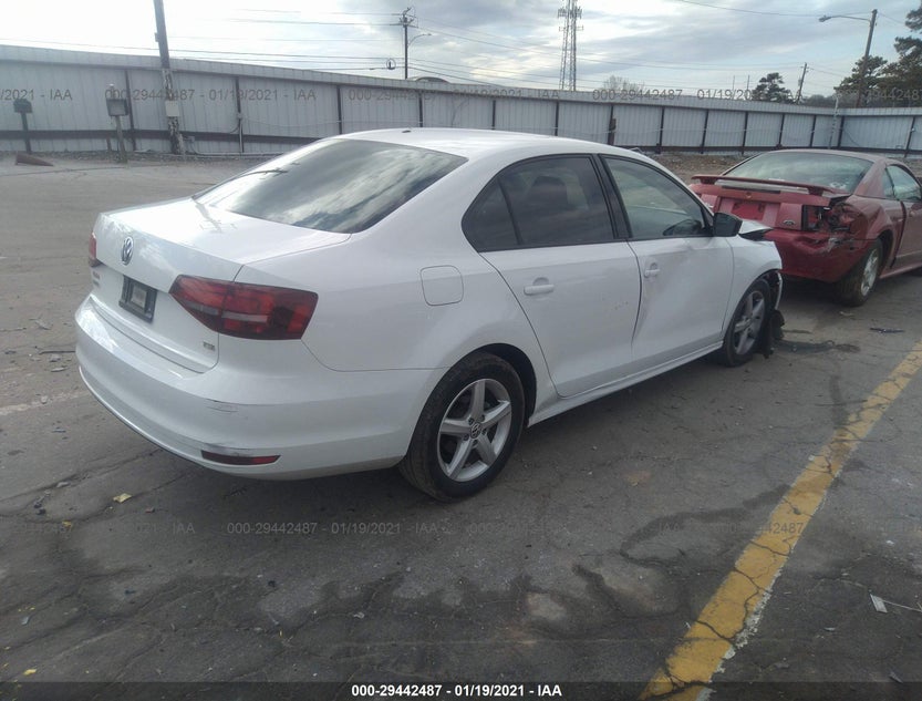 3VW267AJ2GM330136
