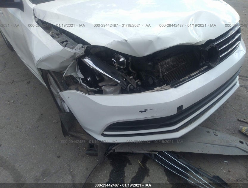 3VW267AJ2GM330136