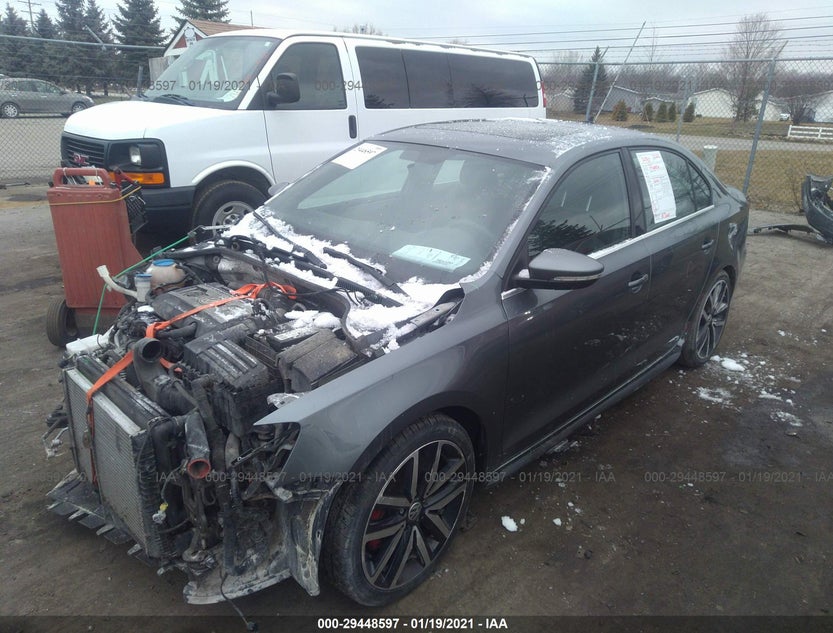 3VW5A7AJ5DM228319