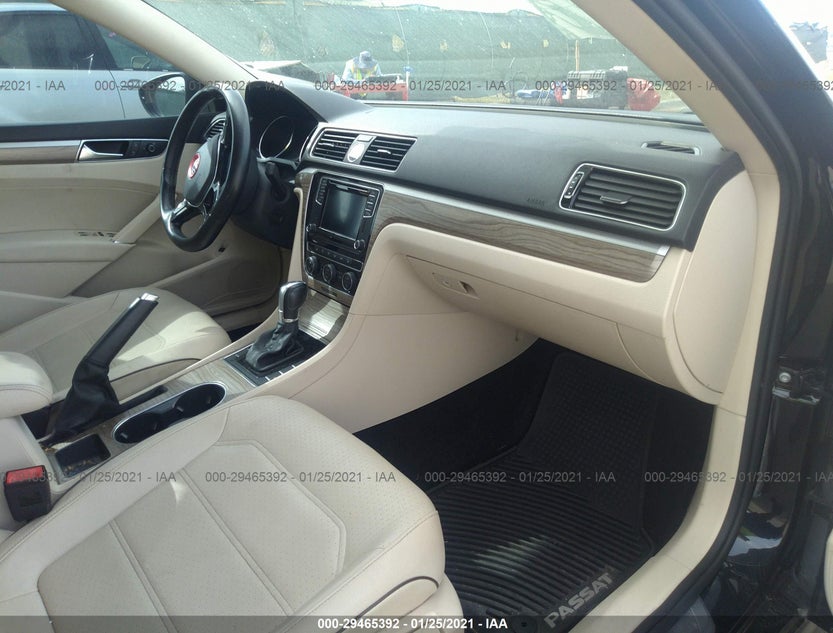1VWGT7A30HC072508