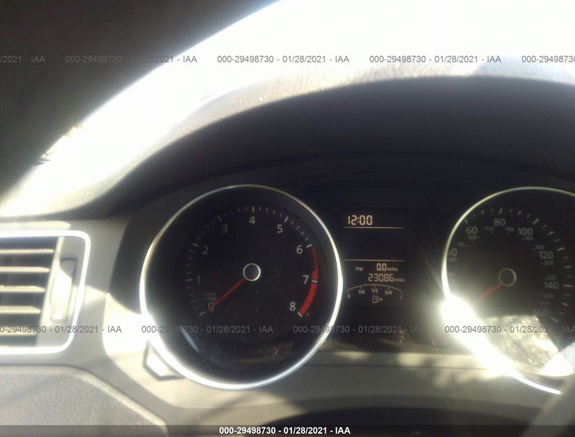 3VW2B7AJXJM263160