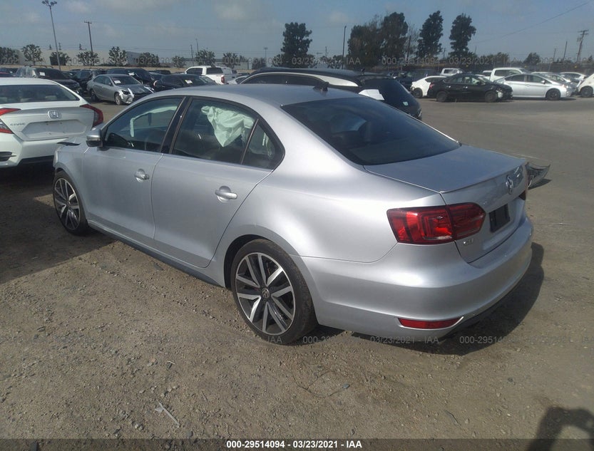 3VW4T7AJ7EM373871