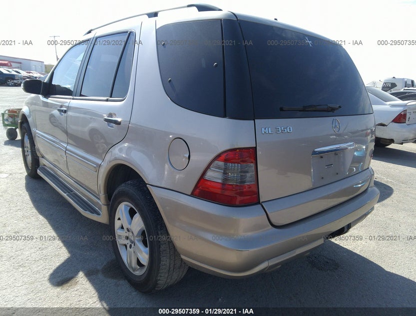 4JGAB57E15A560913