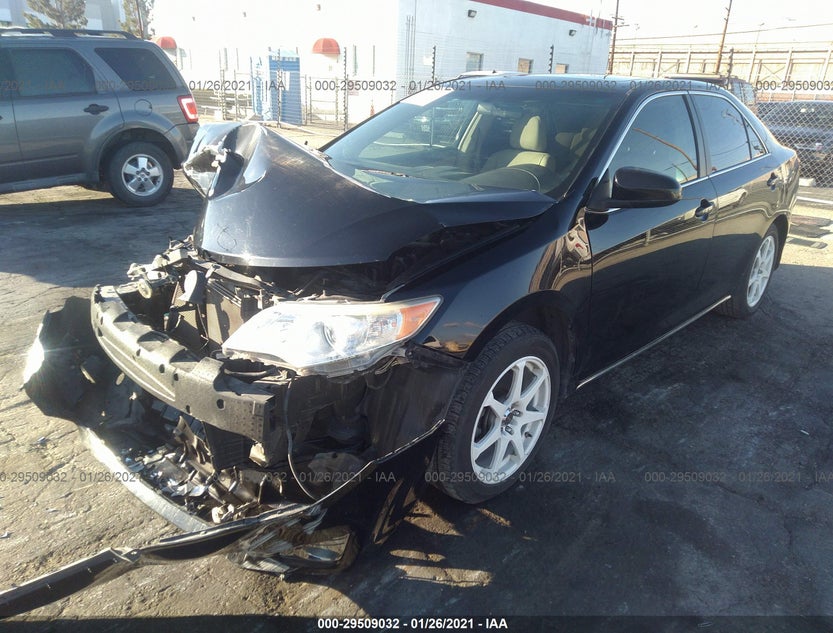 4T4BF1FK9CR175996