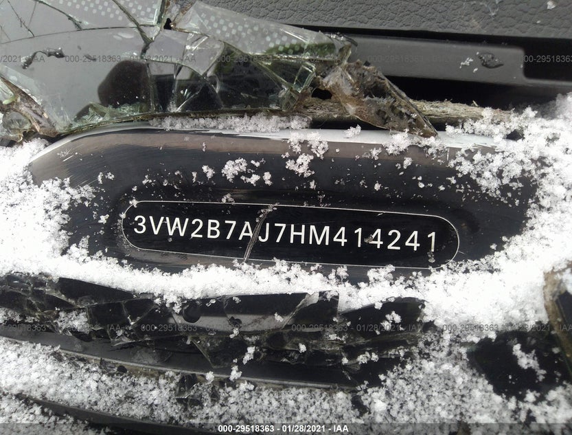 3VW2B7AJ7HM414241