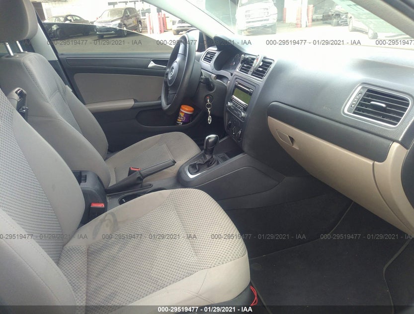 3VW2K7AJ5EM237863
